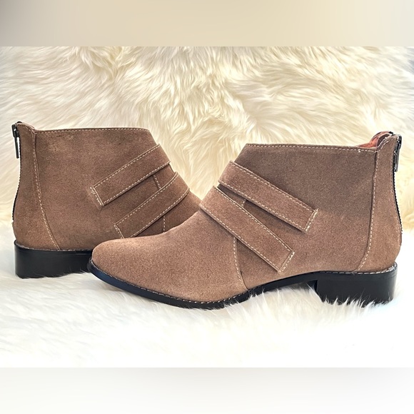 NWOT-Eight Second Angel Booties-Sz 8-Tan - Picture 10 of 12